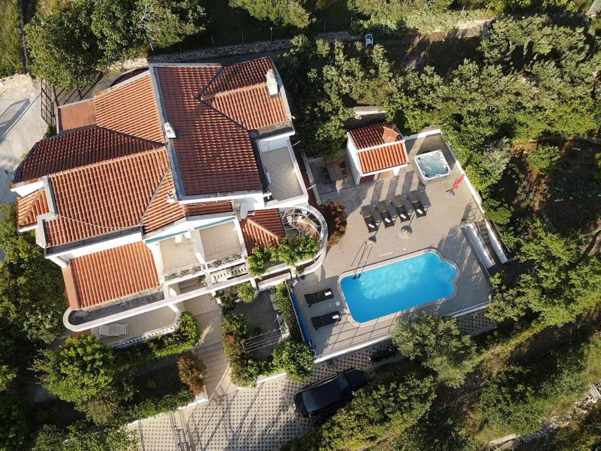 Villa Noa Makarska Buitenkant foto